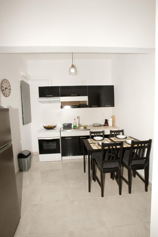 Sea Gem Apartment 1 Neoi Epivatai Exteriör bild