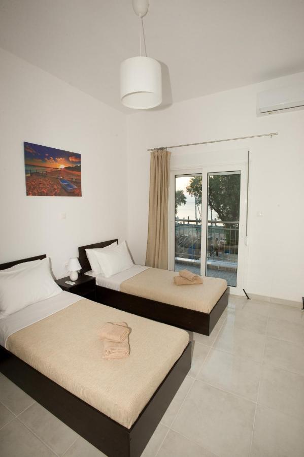 Sea Gem Apartment 1 Neoi Epivatai Exteriör bild